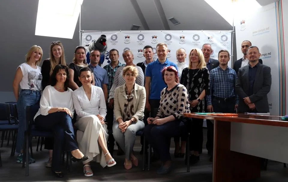 Programul de certificare profesională a antrenorilor